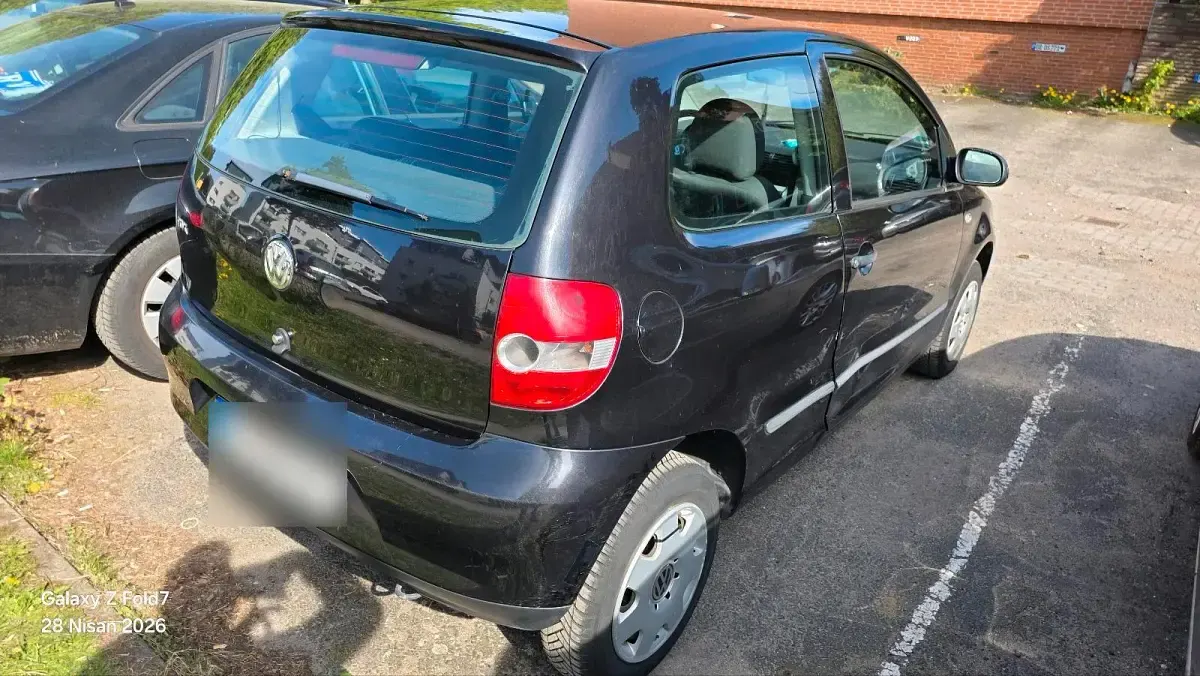 Second-hand VW Fox 54 CP (39 kW) 2006 Negru Hatchback