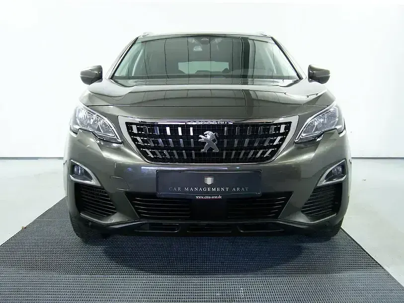 Gebraucht Peugeot 3008 Active 131 PS (96 kW) 2020 Grau (metallic) SUV
