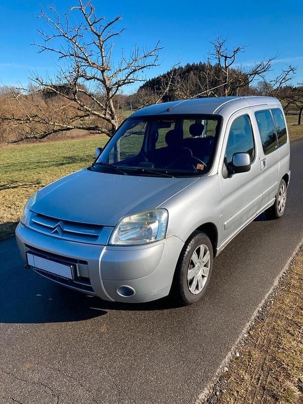 Gebraucht Citroën Berlingo 90 PS (66 kW) 2007 Silber Van / Kleinbus