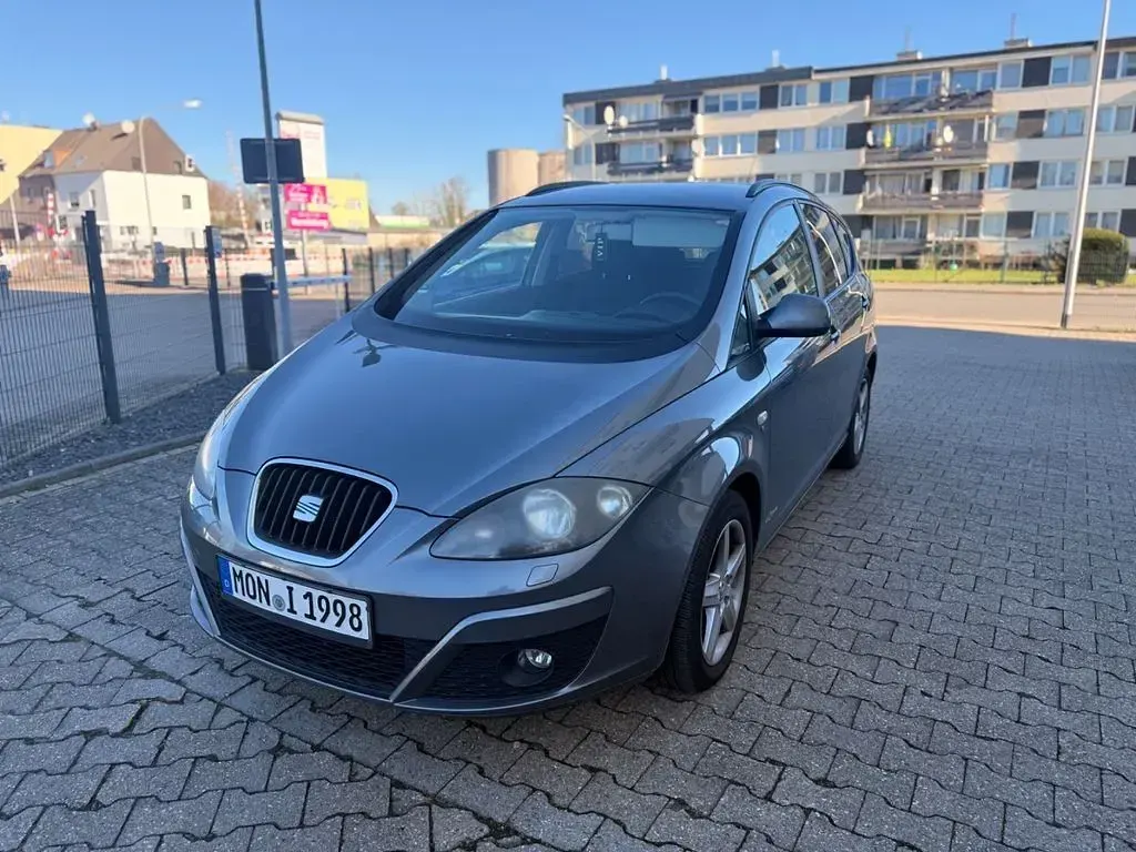 Gebraucht Seat Altea XL Copa 105 PS (77 kW) 2013 Grau Van / Kleinbus