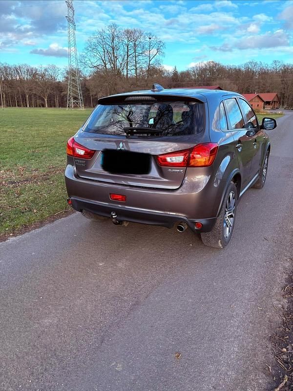 Gebraucht Mitsubishi ASX Diamant Edition 117 PS (86 kW) 2017 Braun SUV