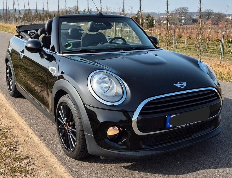 Gebraucht Mini Cooper D Cabriolet 116 PS (85 kW) 2017 Schwarz Cabrio