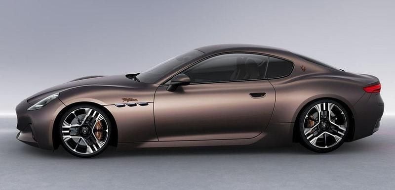 Neu Maserati Granturismo 559 kW (761 PS) 2026 Braun Coupé