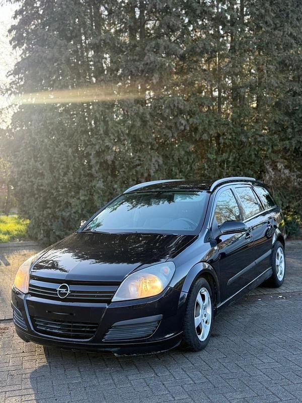 Gebraucht Opel Astra 150 PS (110 kW) 2004 Schwarz Limousine