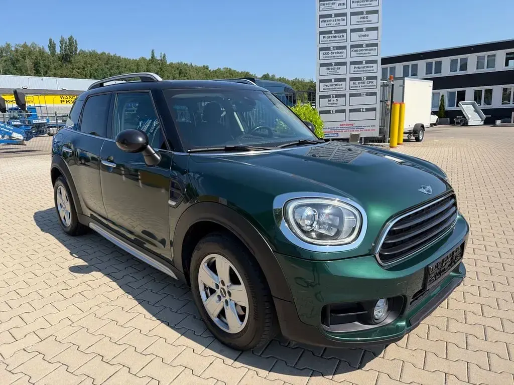 Gebraucht Mini Cooper D Countryman 136 PS (100 kW) 2018 British racing green ii SUV