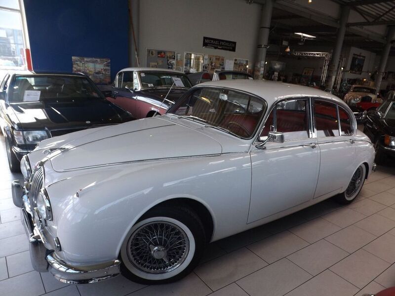 Old english white Gebraucht 1965 Jaguar MK II Limousine | 33.850 € - Bild 1/4