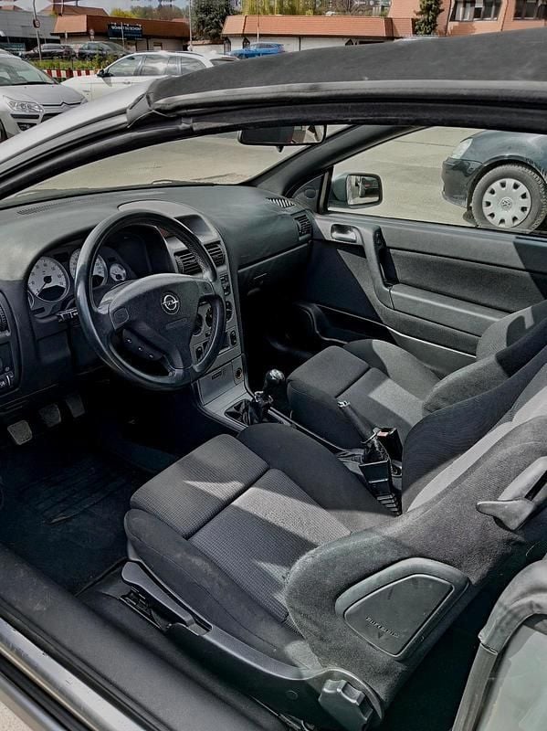 Gebraucht Opel Astra Cabriolet 101 PS (74 kW) 2002 Silber Cabrio