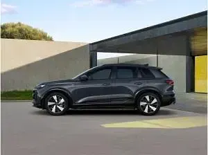 Neu Audi Q6 e-tron 225 kW (306 PS) 2026 Grau (magnetgrau) SUV