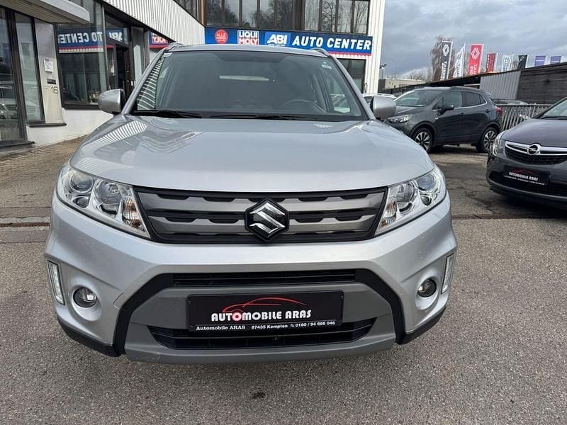 Gebraucht Suzuki Vitara Comfort 120 PS (88 kW) 2017 Silber SUV