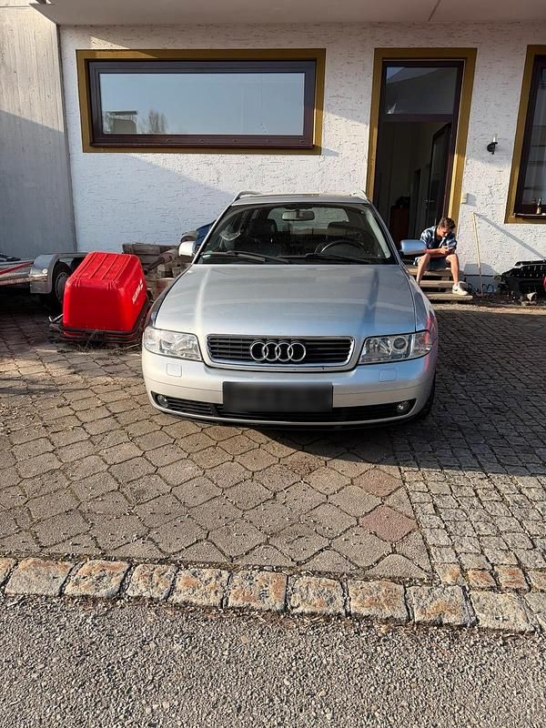 Gebraucht Audi A4 165 PS (121 kW) 1998 Silber Kombi