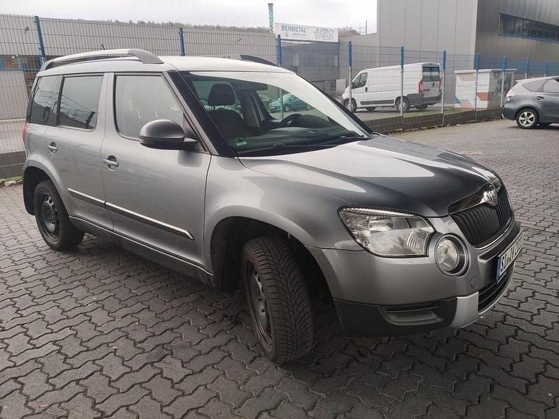 Gebraucht Skoda Yeti Ambition 140 PS (102 kW) 2013 Grau SUV