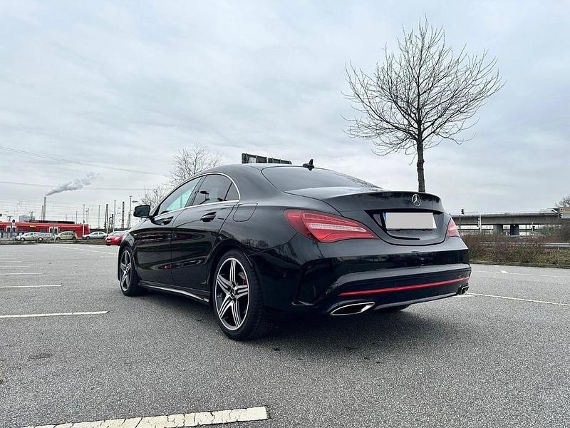 Gebraucht Mercedes CLA250 218 PS (160 kW) 2017 Schwarz Limousine