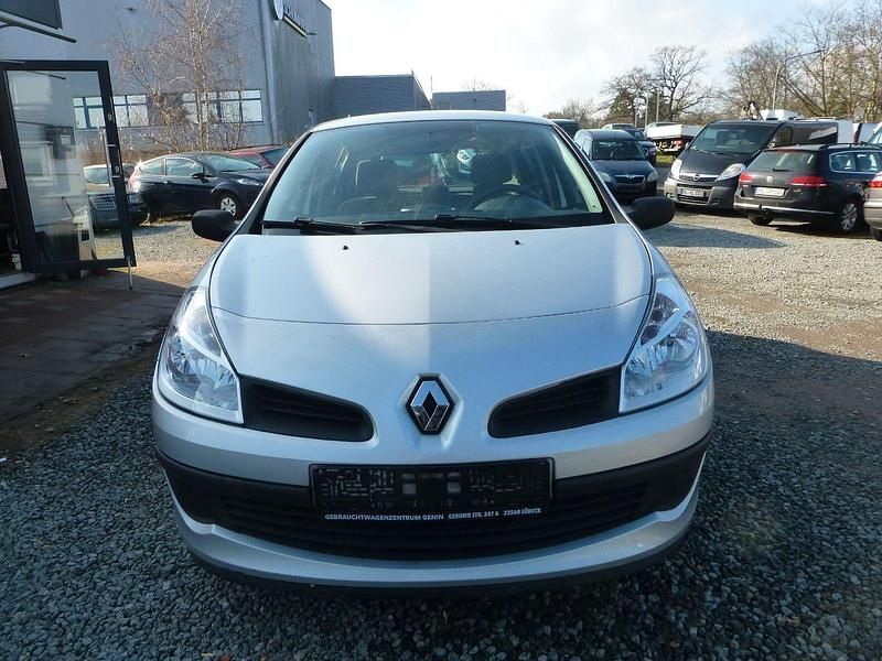 Gebraucht Renault Clio III Expression 75 PS (55 kW) 2006 Grau Kleinwagen