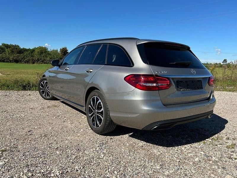 Gebraucht Mercedes C200 Avantgarde 184 PS (135 kW) 2020 Silber Kombi