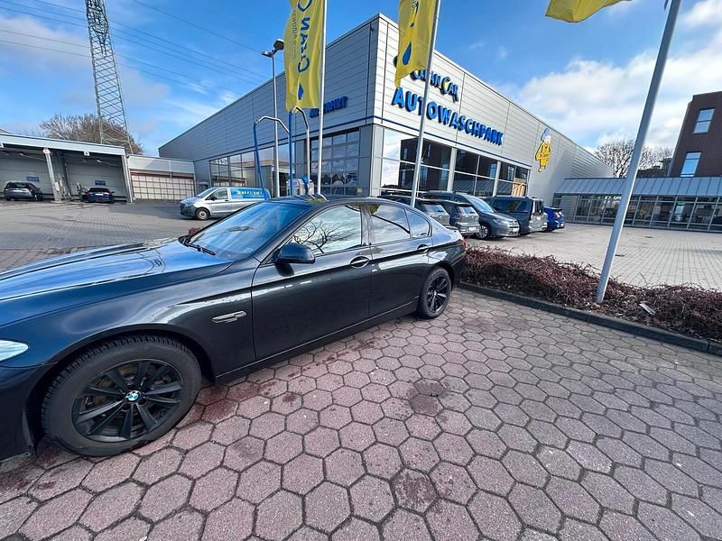 Gebraucht BMW 520 184 PS (135 kW) 2012 Grau Limousine
