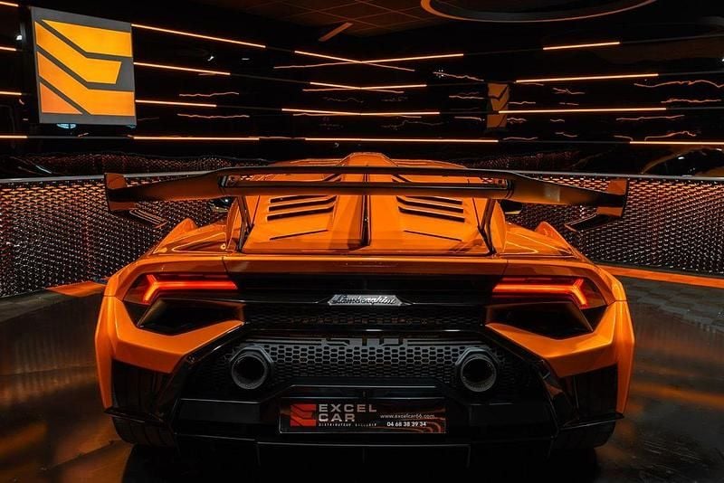 Gebraucht Lamborghini Huracán 640 PS (470 kW) 2022 Orange