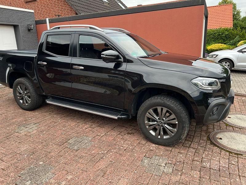 Schwarz Gebraucht 2019 Mercedes X250 Abholung | 28.999 € (Guter Preis) - Bild 1/4