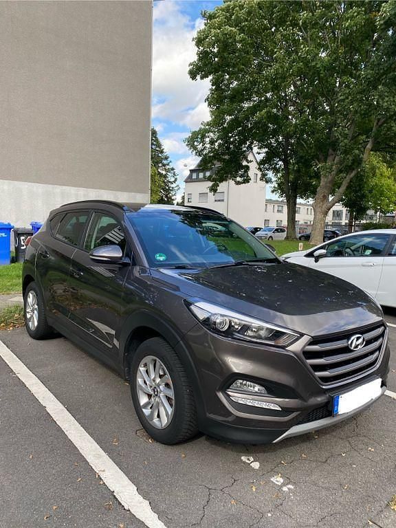 Braun Gebraucht 2017 Hyundai Tucson SUV | 13.300 € (Superpreis) - Bild 1/4