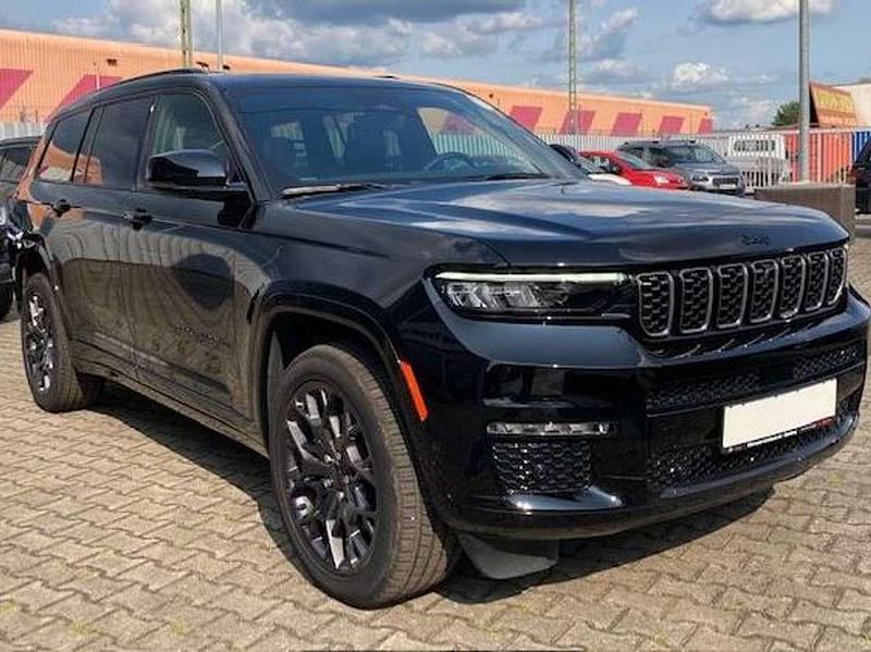 Diamond black crystal pear Neu 2025 Jeep Grand Cherokee Summit SUV | 99.900 € - Bild 1/4