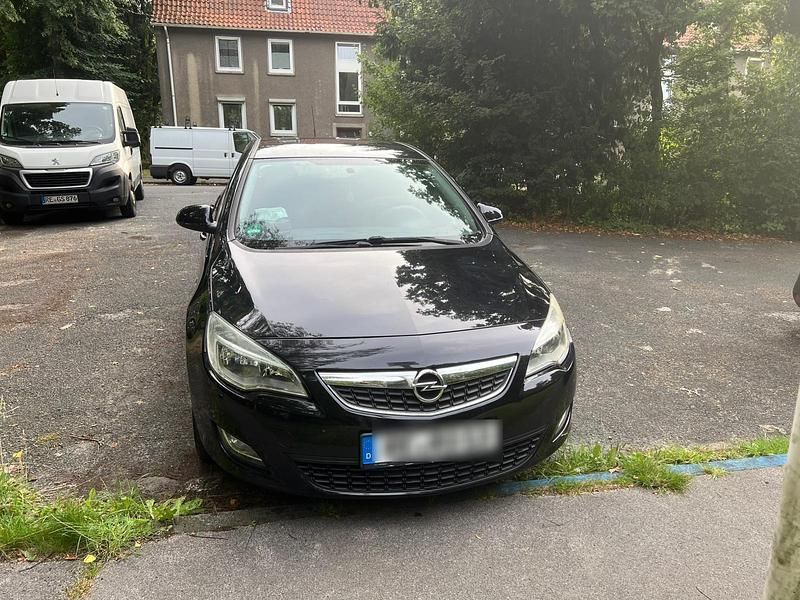 Schwarz Gebraucht 2011 Opel Astra Limousine | 2.500 € (Superpreis) - Bild 1/4