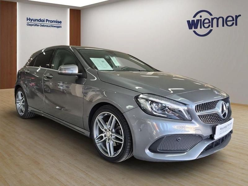 Gebraucht Mercedes A180 122 PS (89 kW) 2016 Grau Limousine