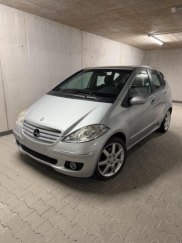 Silber Gebraucht 2006 Mercedes A170 Avantgarde Kleinwagen | 3.795 € (Etwas zu teuer) - Bild 1/4