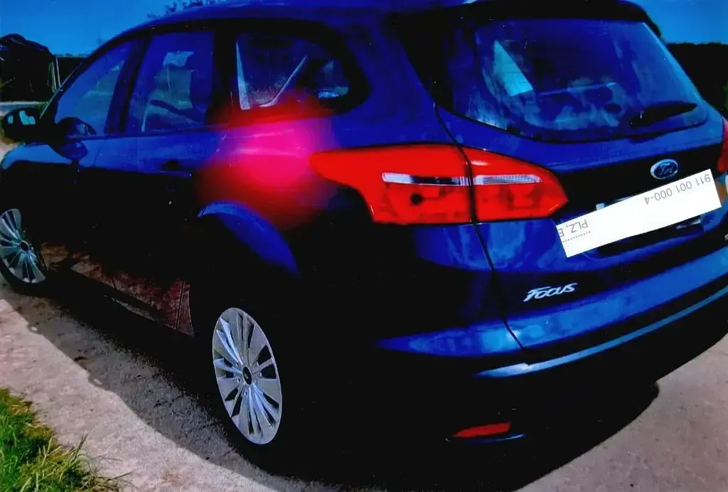 Gebraucht Ford Focus 101 PS (74 kW) 2016 Blau Kombi