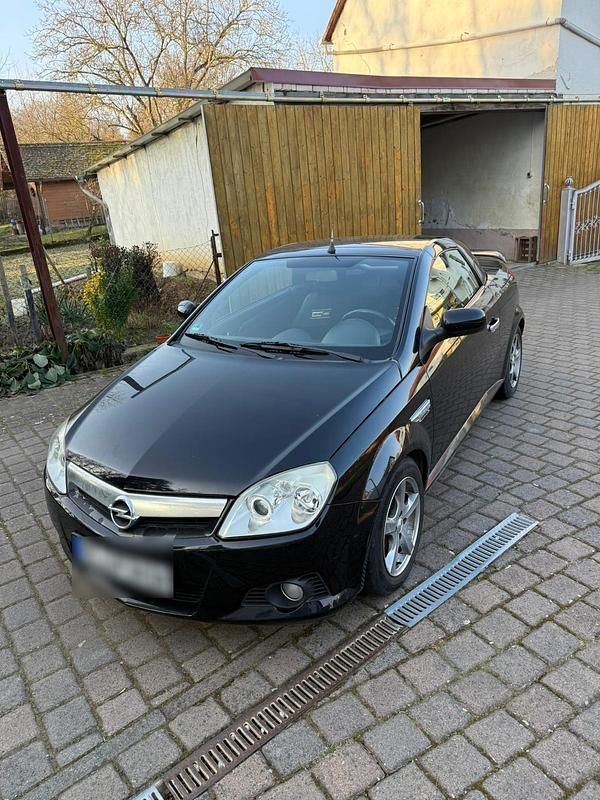 Gebraucht Opel Tigra 90 PS (66 kW) 2005 Schwarz Cabrio