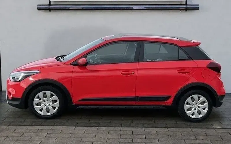 Gebraucht Hyundai i20 Active 101 PS (74 kW) 2019 Tomato red Kleinwagen