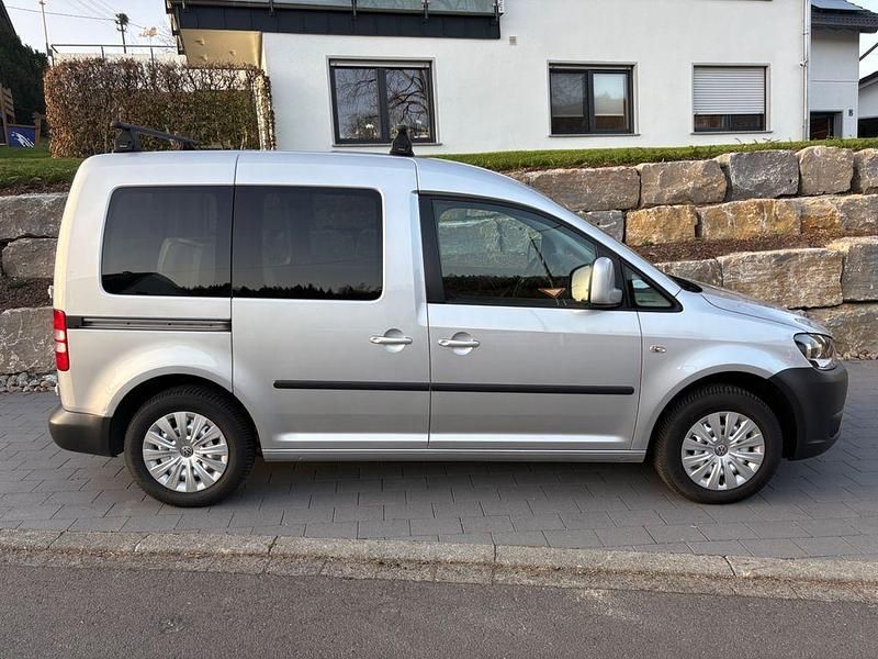 Gebraucht VW Caddy 102 PS (75 kW) 2014 Silber Van / Kleinbus
