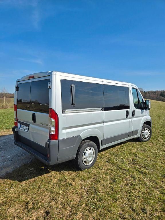 Gebraucht Peugeot Boxer 120 PS (88 kW) 2009 Silber Van