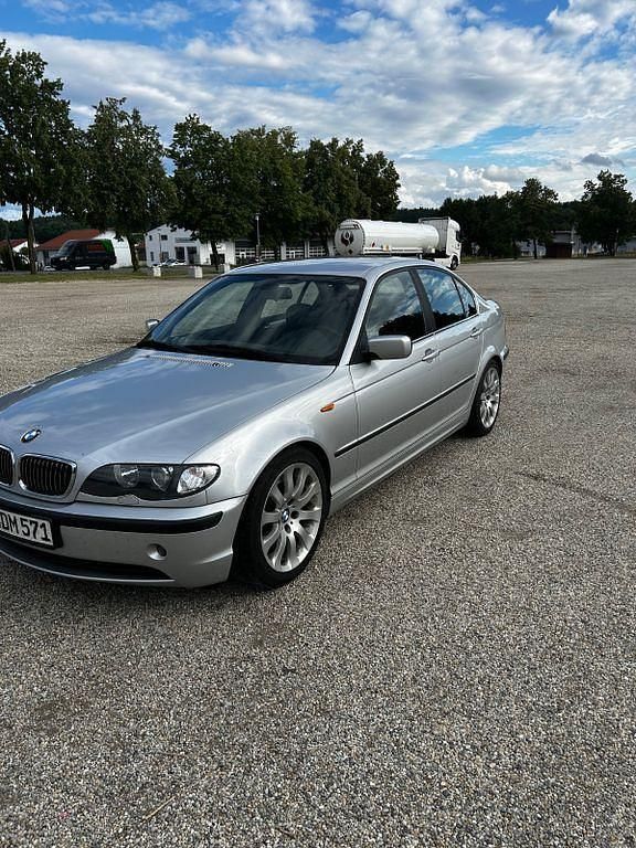 Silber Gebraucht 2000 BMW 330 Performance Limousine | 3.200 € (Superpreis) - Bild 1/4
