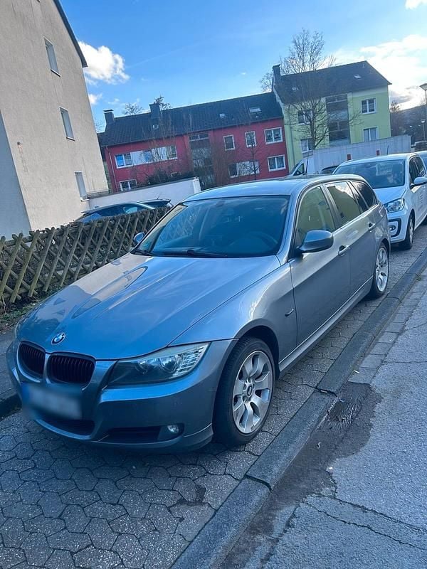 Gebraucht BMW 320 177 PS (130 kW) 2008 Grau Kombi