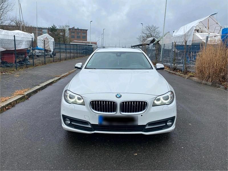 Gebraucht BMW 520 190 PS (139 kW) 2017 Weiß Kombi