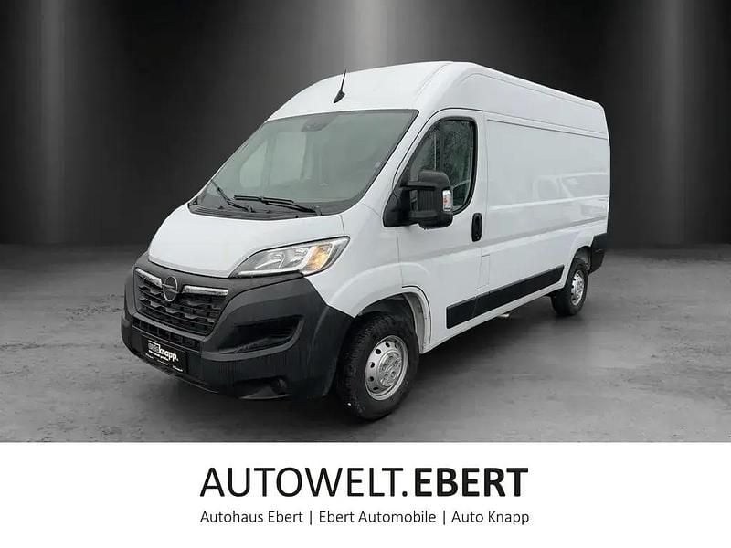 Weiß (casabl/arctic/eisweiss/kaolin) Gebraucht 2022 Opel Movano Edition Van | 26.990 € (Etwas zu teuer) - Bild 1/4