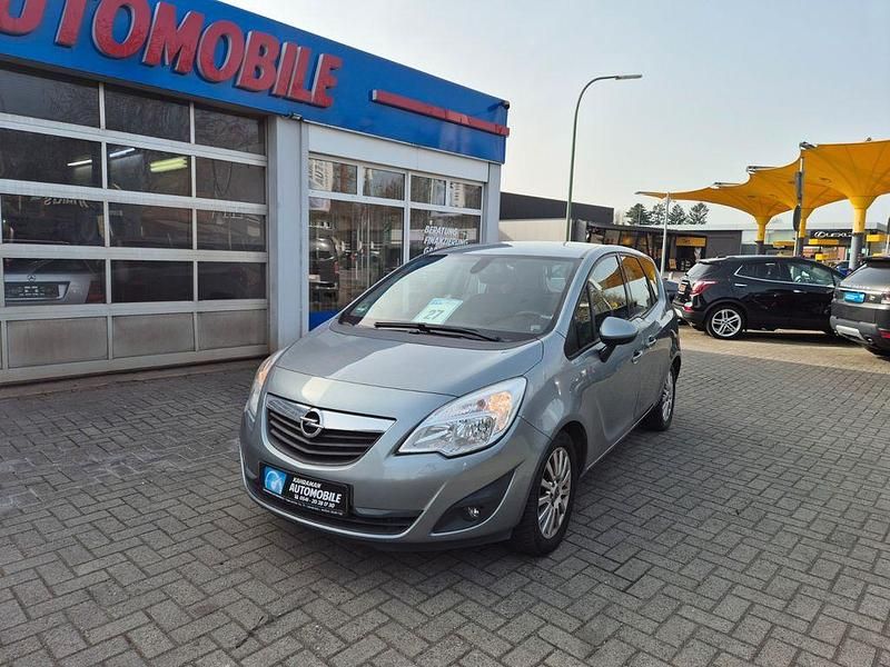 Gebraucht Opel Meriva Edition 101 PS (74 kW) 2010 Silber Van / Kleinbus