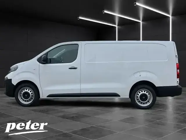 Gebraucht Opel Vivaro 144 PS (105 kW) 2025 Weiss Van / Kleinbus