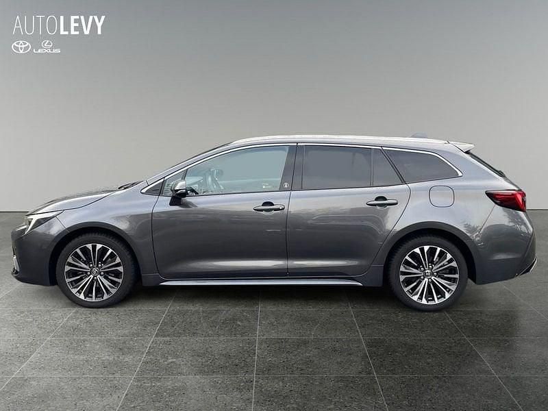 Gebraucht Toyota Corolla Team 140 PS (102 kW) 2024 Grau Kombi