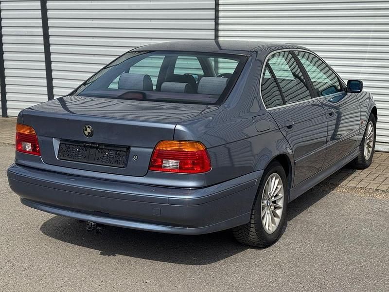 Usata BMW 520 170 CV (125 kW) 2001 Blu Berlina