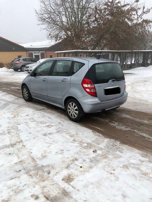 Gebraucht Mercedes A150 Elegance 95 PS (69 kW) 2007 Blau Van / Kleinbus