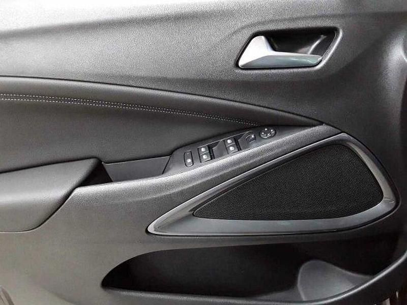 Gebraucht Opel Crossland X Elegance 110 PS (80 kW) 2024 Karbon schwarz metallic SUV