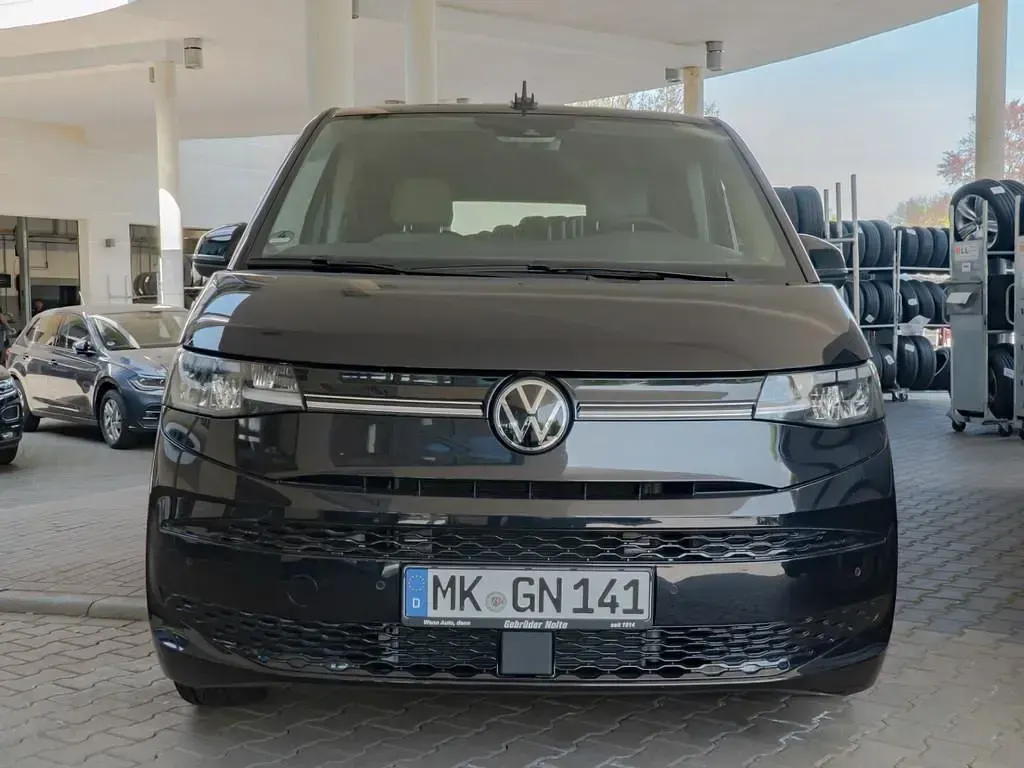 Używany VW Multivan Goal 150 KM (110 kW) 2025 Czarny Minivan