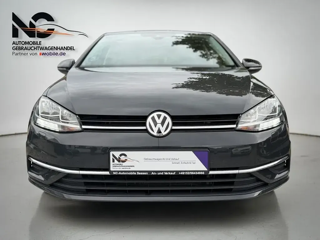 Gebraucht VW Golf VII IQ Drive 116 PS (85 kW) 2019 Grau Limousine