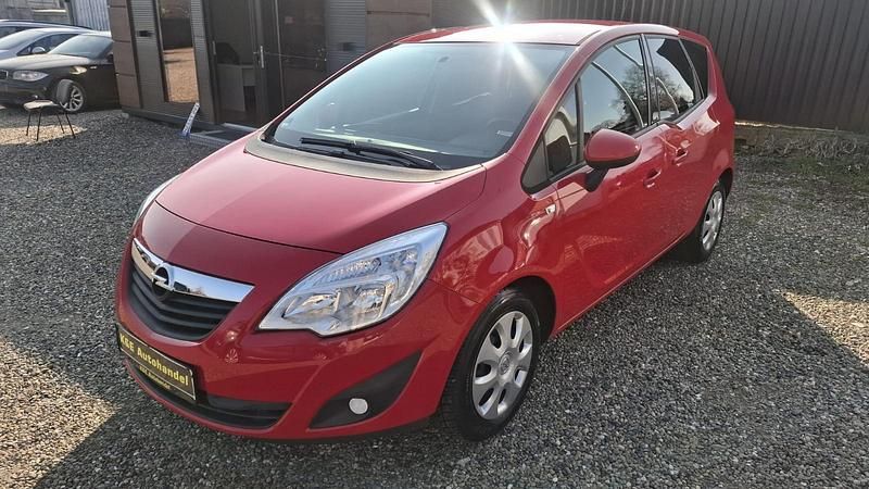 Gebraucht Opel Meriva 101 PS (74 kW) 2010 Rot Van / Kleinbus
