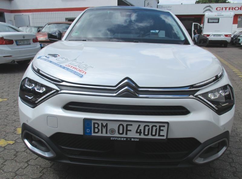 Gebraucht Citroën e-C4 Shine 100 kW (136 PS) 2023 Weiß Limousine