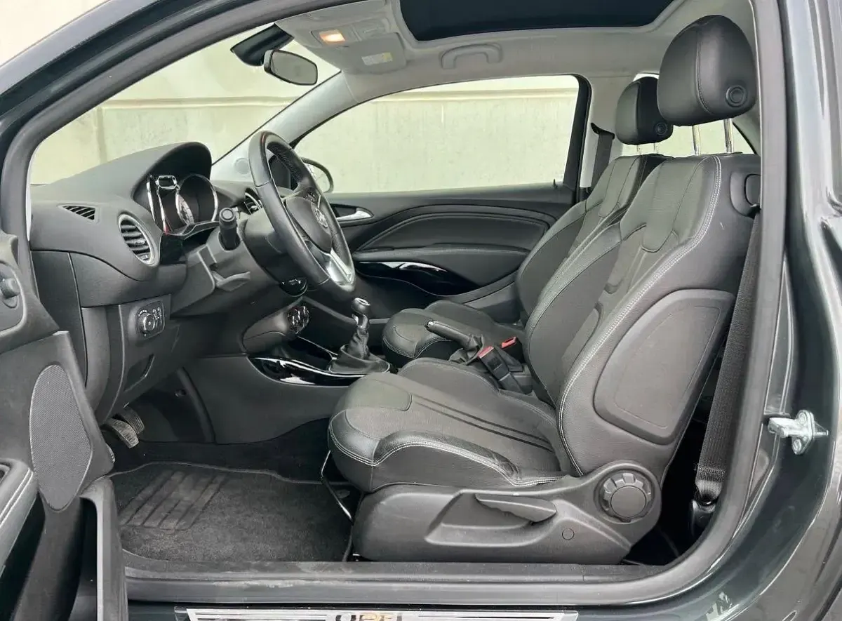 Gebraucht Opel Adam Rocks Rocks 70 PS (51 kW) 2019 Grau Kleinwagen