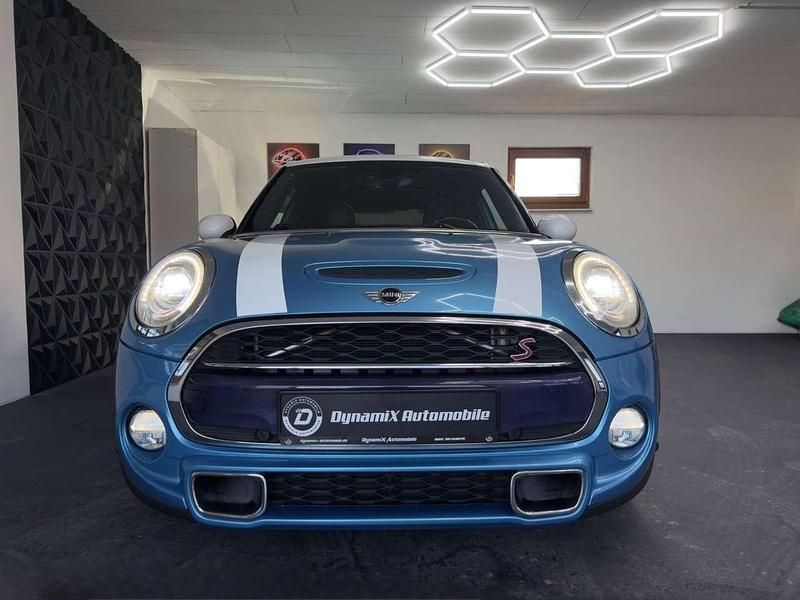 Gebraucht Mini Cooper S 192 PS (141 kW) 2014 Electric blue ii Kleinwagen
