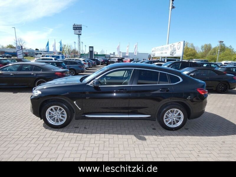 Gebraucht BMW X4 Performance 190 PS (139 kW) 2024 Schwarz SUV