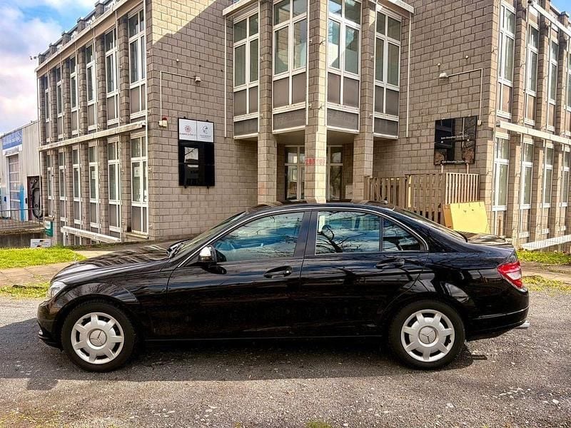Gebraucht Mercedes C180 156 PS (114 kW) 2008 Schwarz Limousine