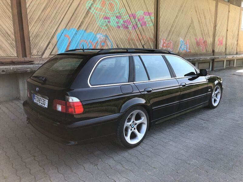 Gebraucht BMW 525 Performance 192 PS (141 kW) 2001 Schwarz Kombi
